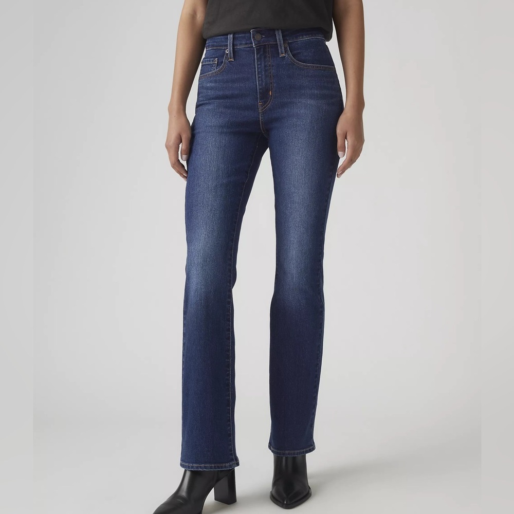 Levi’s 725 High Rise Bootcut Jeans Medium Wash Classic Denim Size 29x32